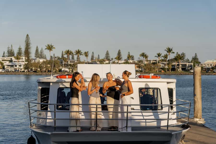 Sunshine Coast: Mooloolaba River Sunset Cruise - Millionaires Row up close: canal glide, harbour sights, and the commentary that ties it together