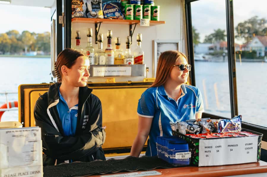 Surfers Paradise Sightseeing City Lights Cruise - Drinks onboard: choose your vibe without messing up your budget