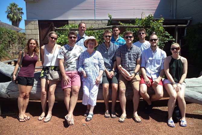 Swan Valley River Cruise and Wine Tasting Day Trip from Perth - Whistlers Chocolate Co (30 minutes): tastings and a truffle stop