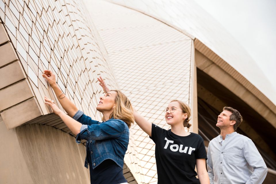 Sydney: 1-Hour Opera House Tour with Meal and Drink - Inside the Opera House: What the 1-Hour Walk Actually Covers