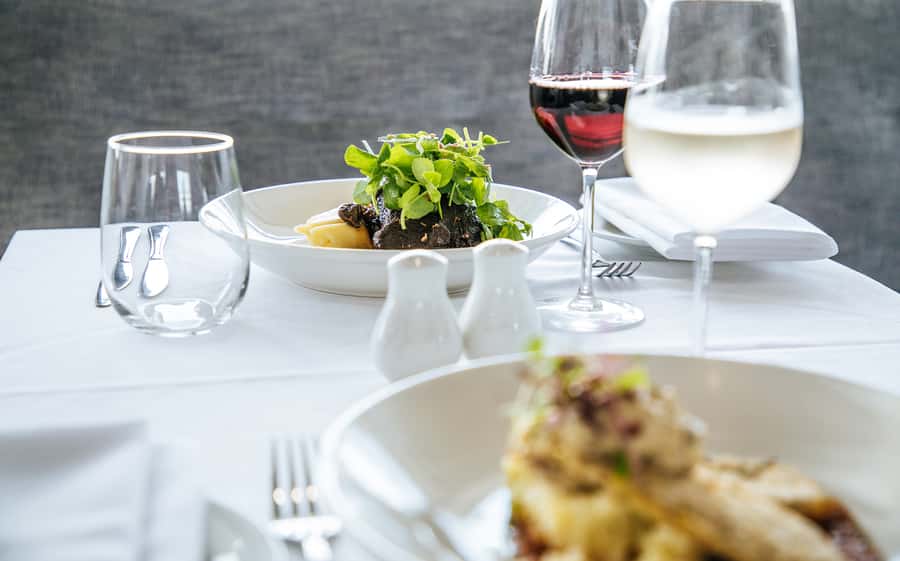 Sydney: 2-Course All Inclusive Lunch Harbour Cruise - The Harbour Route: Opera House Views, Taronga Zoo, and Luna Park