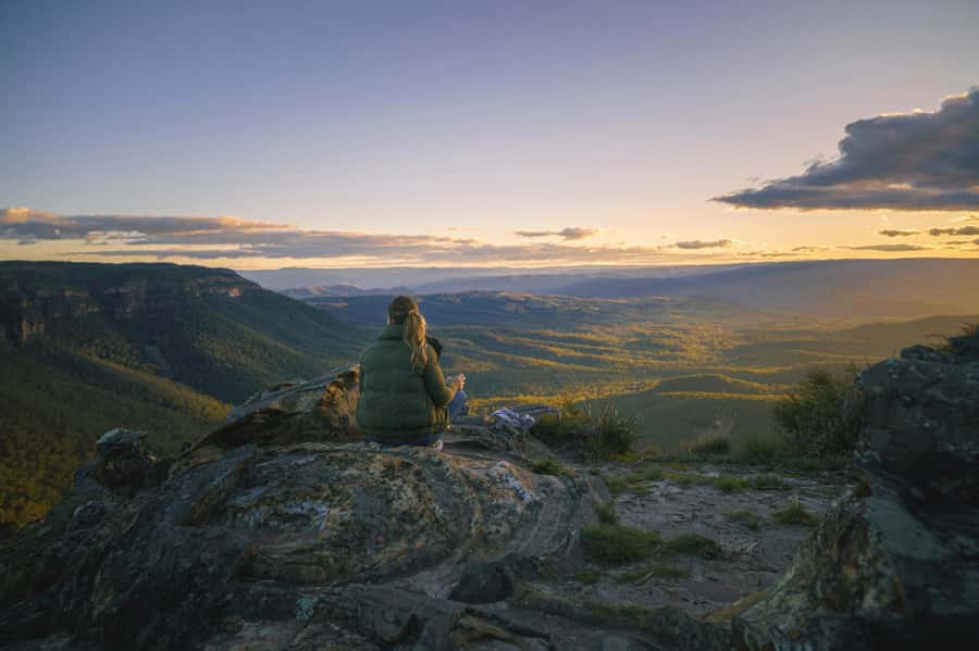Sydney: Blue Mountains Kangaroos, Wilderness and Sunset Tour - Sublime Point Lookout and Leura: classic views with breathing room