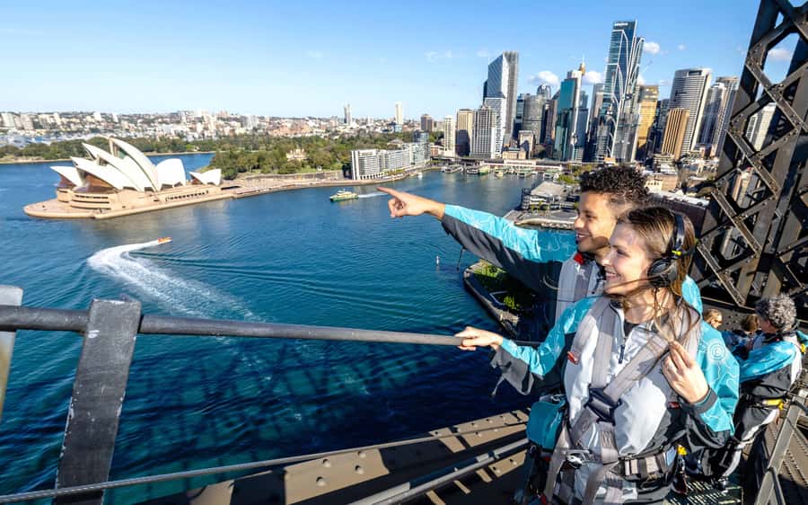 Sydney: BridgeClimb Summit Insider - What the Summit Insider Climb Really Means (150 minutes, 1,002 steps)