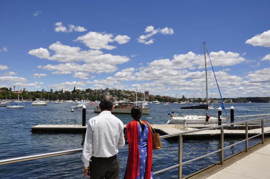 Sydney: City Highlights Guided Bus Tour - Bondi Beach in 35 minutes: how to make it count