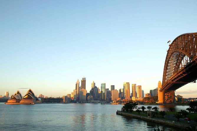 Sydney City Highlights & Hidden Gems: Private or Small Group Tour - Sydney Observatory and Milsons Point: views with the right timing