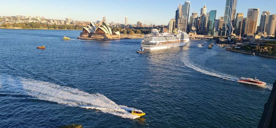 Sydney: City Sights Walking Tour - Royal Botanic Garden Sydney: where the included entry pays off