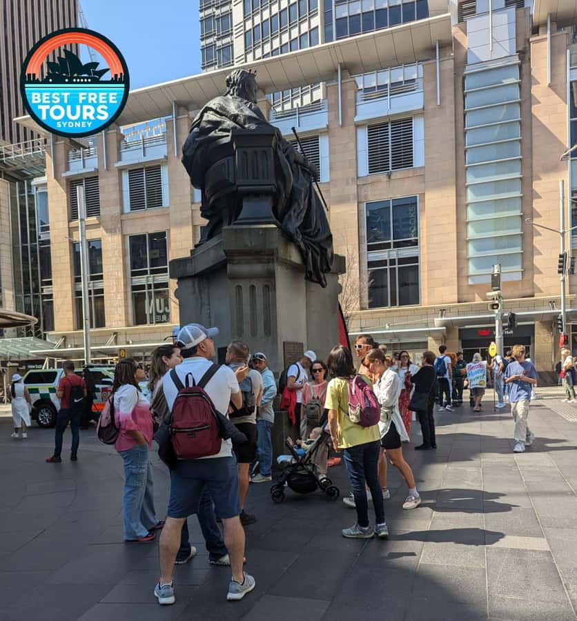 Sydney: City Sights Walking Tour - State Library NSW, NSW Parliament, and the city’s brain