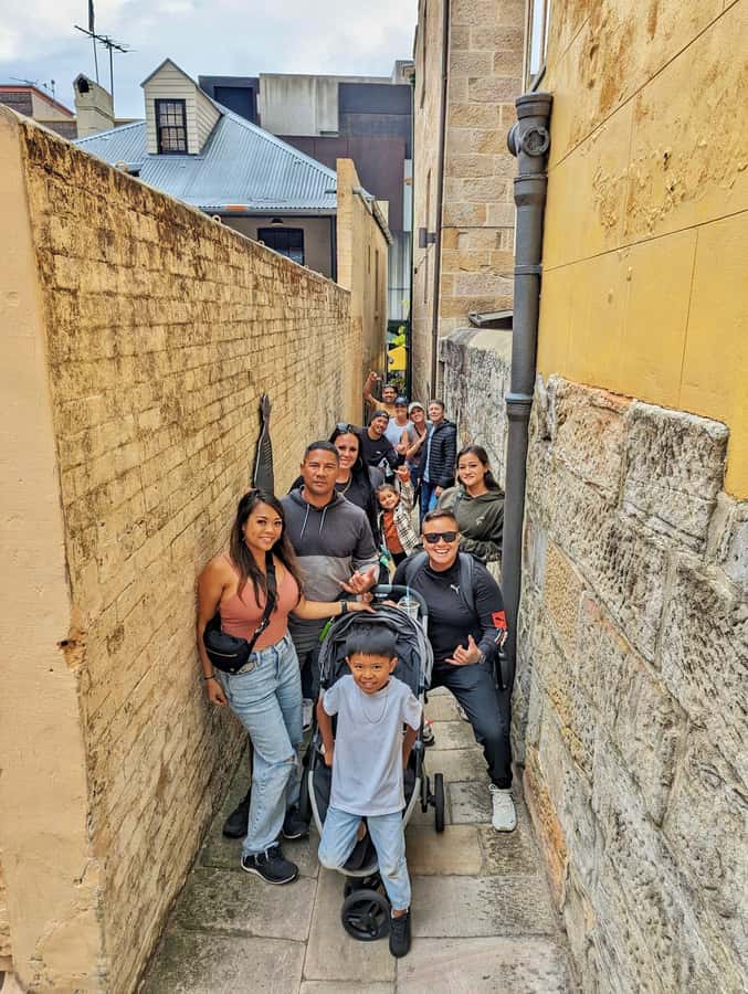 Sydney: City & The Rocks 3.5-Hour Walking Tour with a Drink - The Cenotaph to Angel Place: memorials, design, and city meaning