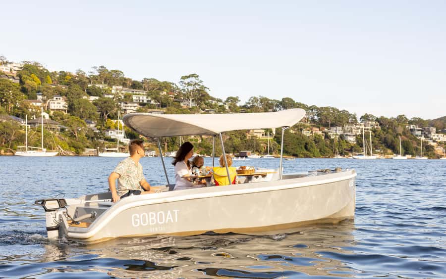 Sydney: Electric Boat Rental from The Spit, Mosman - Why cruising Middle Harbour from The Spit feels like a shortcut