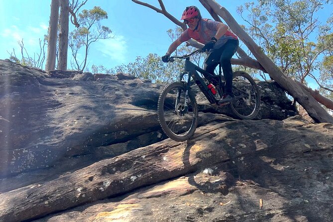 Sydney Electric Mountain Bike Guided Tour - From Central St to real trails: shuttles and the pre-ride briefing