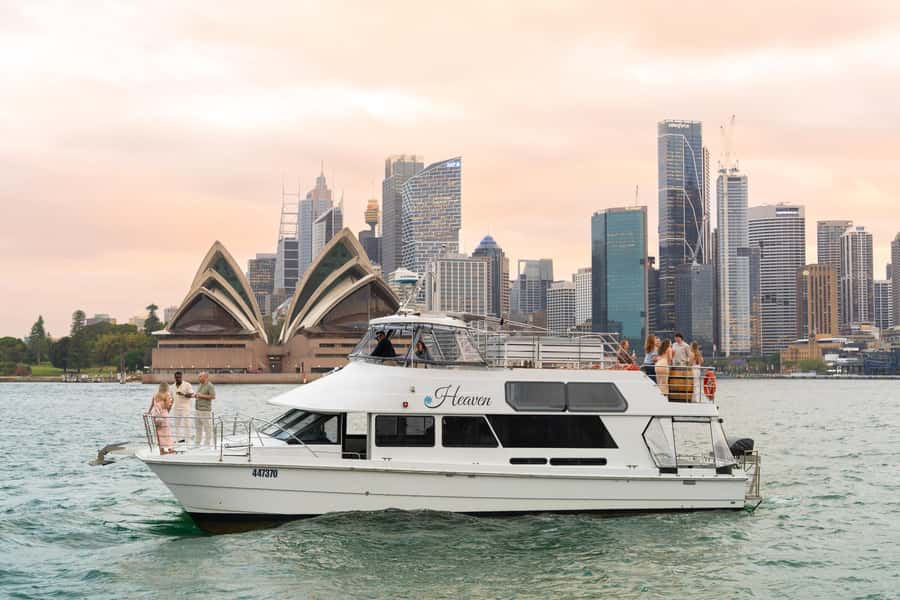 Sydney: Golden Glow Sunset Harbour Cruise with 1 Drink - Price and Value: What $60 Actually Buys You