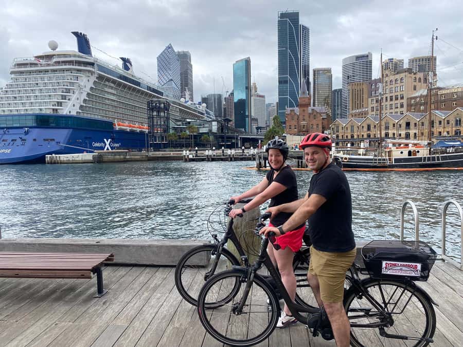 Sydney: Guided Harbour E-Bike Tour - The Domain to Mrs Macquarie’s Road: best views without the walking pain