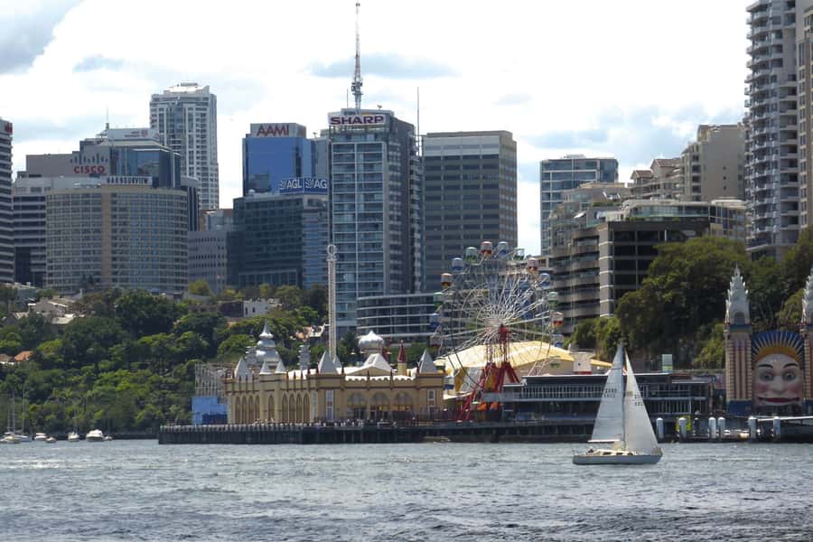 Sydney: Half-Day City Tour - Woolloomooloo and Finger Wharf context you’ll notice later