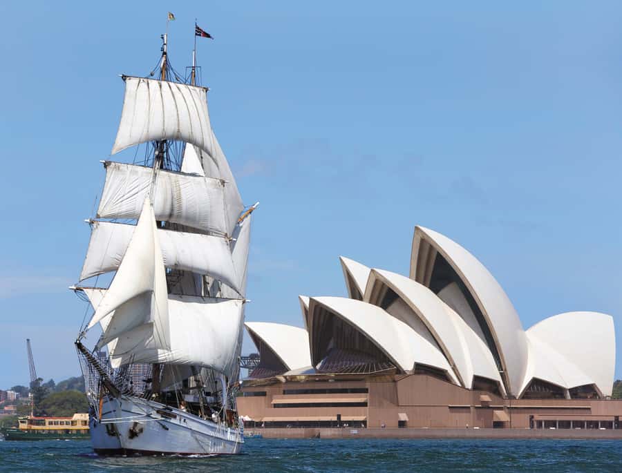 Sydney: Harbor Sunset Cruise with Dinner - Southern Swan or Soren Larsen: two ships with different flavors
