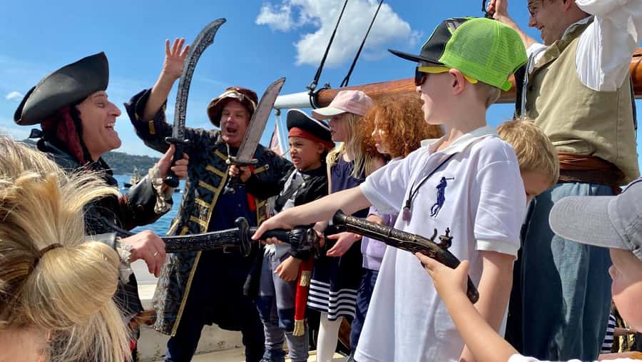 Sydney Harbor: Theatrical Pirates Cruise - Key things to know before you board