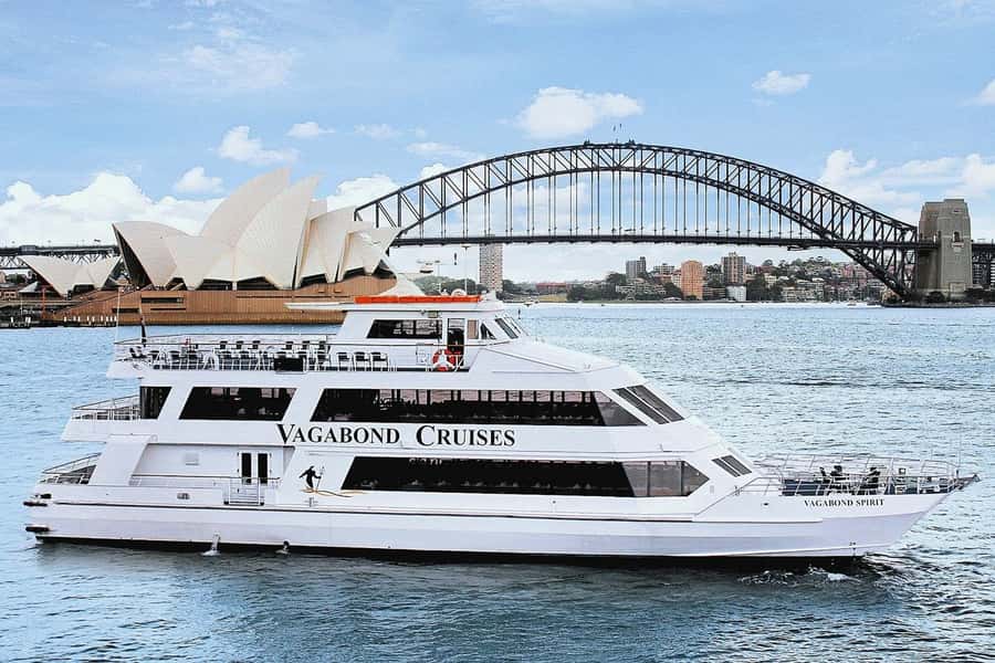 Sydney Harbour: 3-Hour Lunch Cruise with Live Music - Finding King Street Wharf 9 and settling in fast