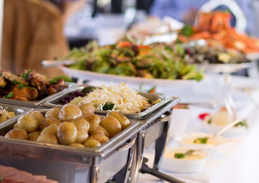 Sydney Harbour: 3-Hour Lunch Cruise with Live Music - The 3-hour flow: safety, lunch, dessert, then views