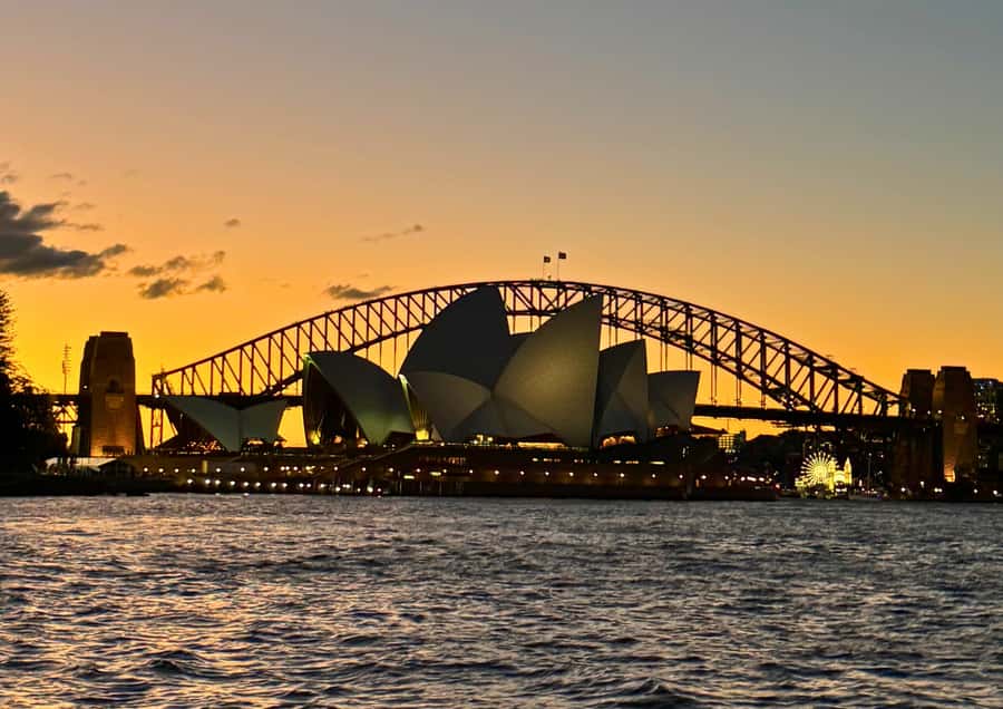 Sydney: Harbour Dinner Cruise with Buffet - Getting On Board at Circular Quay: Eastern Pontoon Is the Key