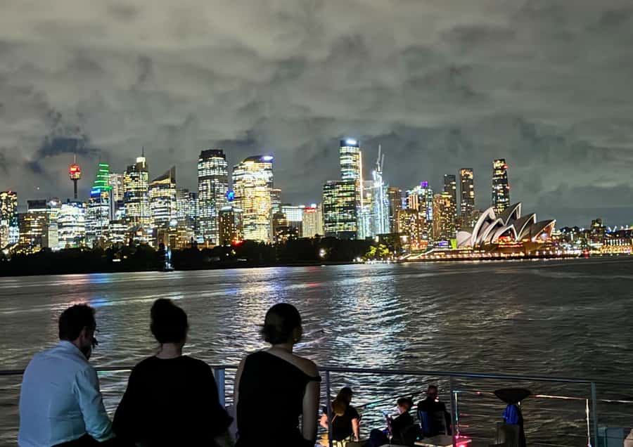 Sydney: Harbour Dinner Cruise with Buffet - Why the 2-Hour Harbour Loop Works So Well at Sunset