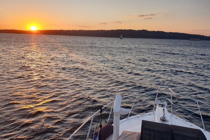 Sydney Harbour Discovery Dinner Cruise Scenic Sights and Buffet - Circular Quay Start and How to Avoid the Boarding Crush