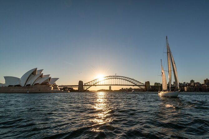 Sydney Harbour: Hands-On Sailing Experience on Luxury Yacht - Your 3-hour harbor loop: How the route shapes the views