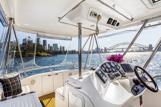 Sydney Harbour Side Restaurant Dinner and Twilight Cruise - A twilight cruise that’s actually about dinner (not just photos)