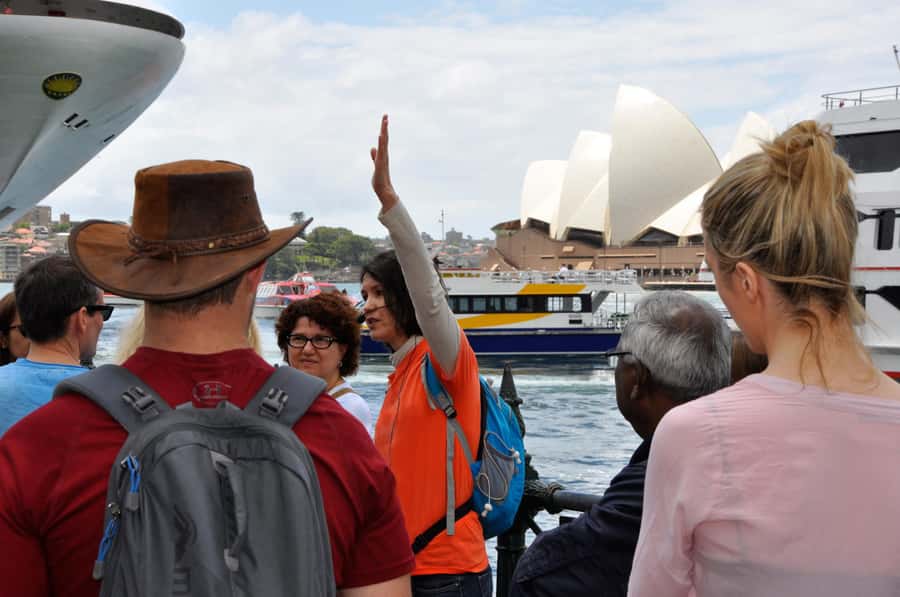 Sydney Historical Walking Tour including The Rocks - Key things that make this tour work