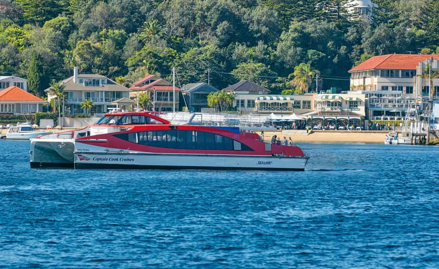 Sydney: Hop-on Hop-off Harbour Cruise with Commentary - Timetable reality: how to avoid losing time at the stops