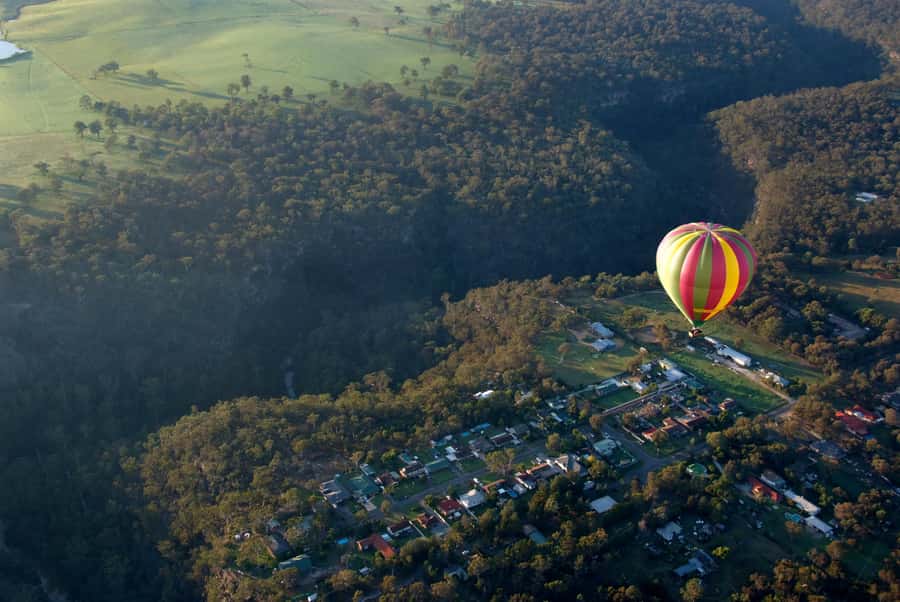 Sydney: Hunter Valley Sunrise Balloon Flight with Transfer - Sunrise ballooning over Hunter Valley wine country from Sydney