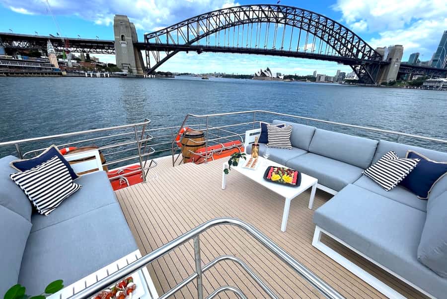 Sydney: Intimate Vivid Harbour Cruise with Canapes - Pier 2 Walsh Bay: your start point for Vivid night views