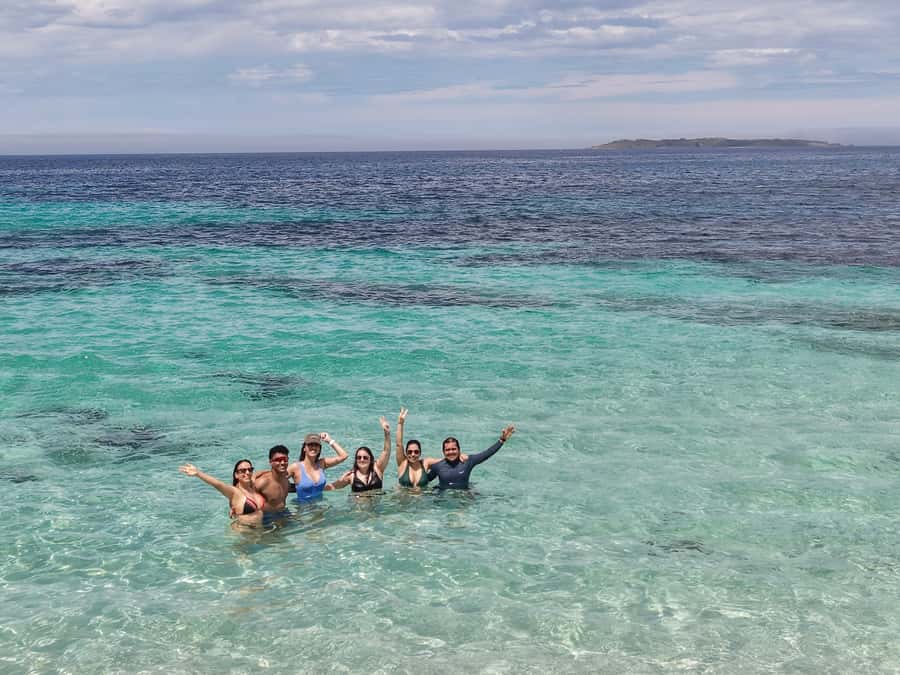 Sydney: Jervis Bay & South Coast Small Group - Gerringong lunch and Berry’s donuts: the food breaks that keep it human