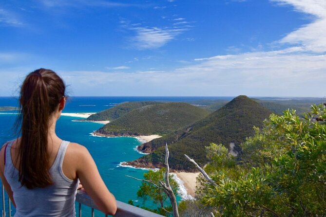 Sydney: Port Stephens Sandboarding, Dunes & Dolphin Cruise option - Nelson Bay lunch break: where you can keep it easy
