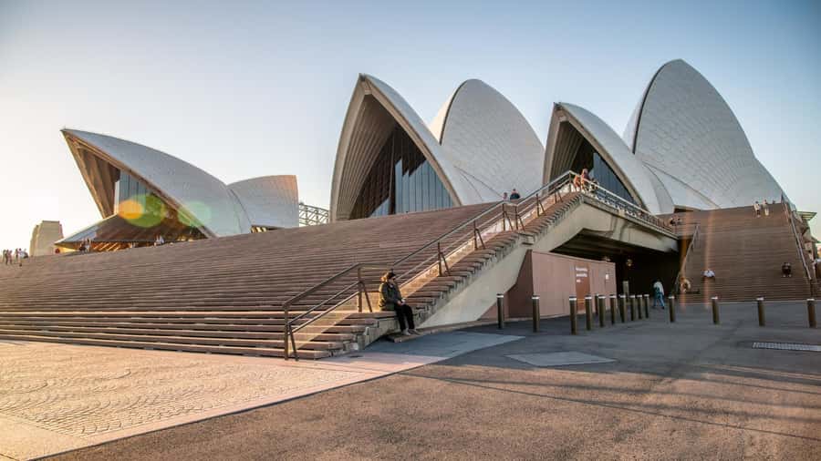 Sydney Private & Custom Walking Experience with a Local - Your route might include harbors, the Sydney Bridge, and Botanic Gardens