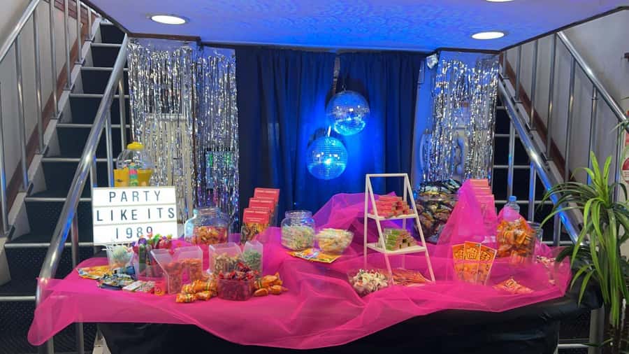 Sydney: Retro Party Cruise in Sydney Harbour with Snacks - What’s actually included: harvest board, hot finger food, and 90s candy