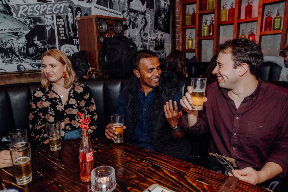 Sydney: Secret Bar Guided Tour with Complimentary Drink - Why the reservations and photo moment matter