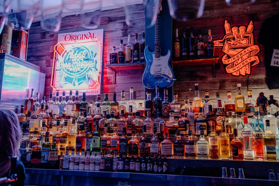 Sydney: Secret Bar Guided Tour with Complimentary Drink - Meeting points that change by night (don’t wing it)