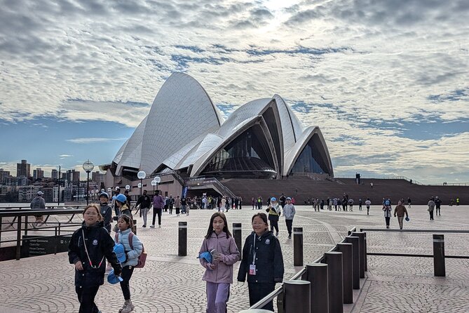 Sydney Secrets and Bondi Beach 4 HOUR AFTERNOON PRIVATE TOUR - Woolloomooloo Wharf, Paddington Markets, and Chinatown