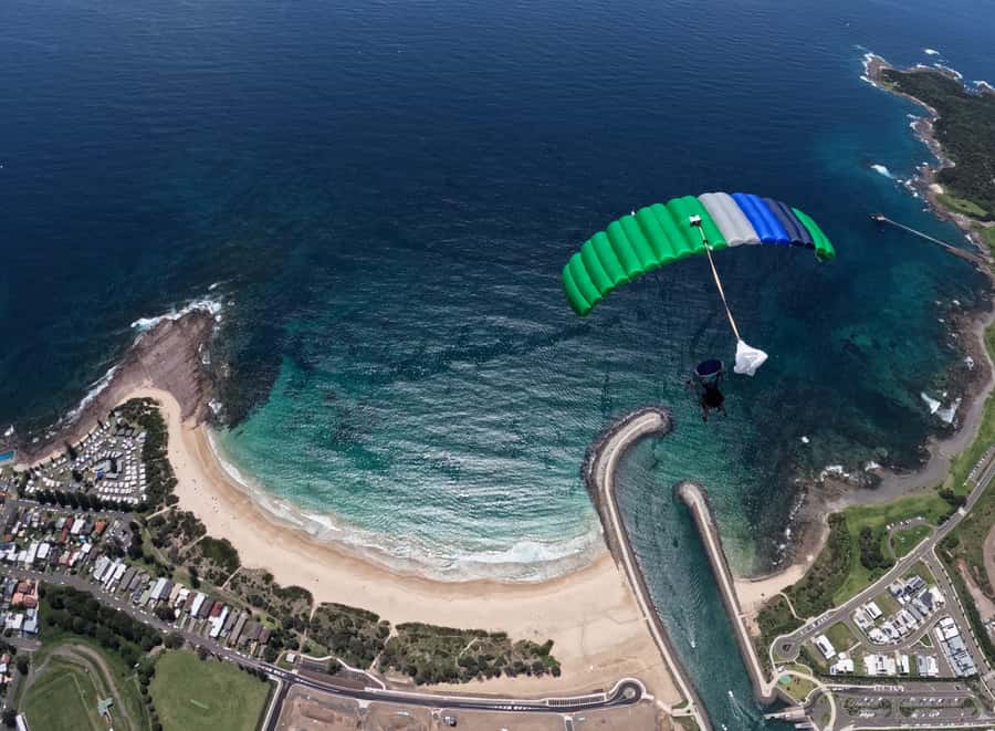 Sydney, Shellharbour: 15,000ft Tandem Beach Skydive - Key things that make this jump work so well