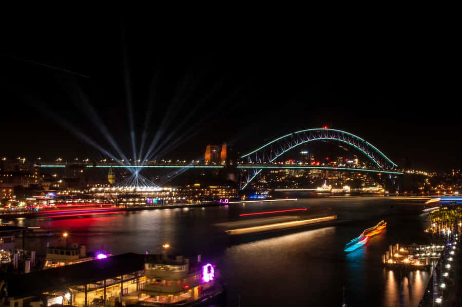 Sydney: Vivid Festival of Light Harbor Cruise with Dinner - Key things I’d bank on