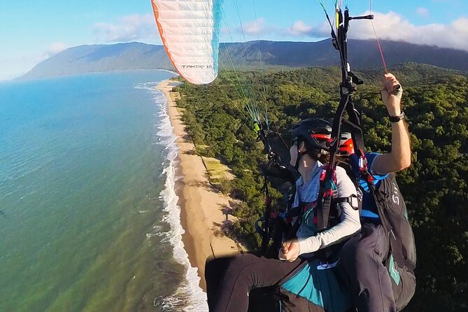 Tandem Paragliding Cairns - Why the pilot team style is the real selling point