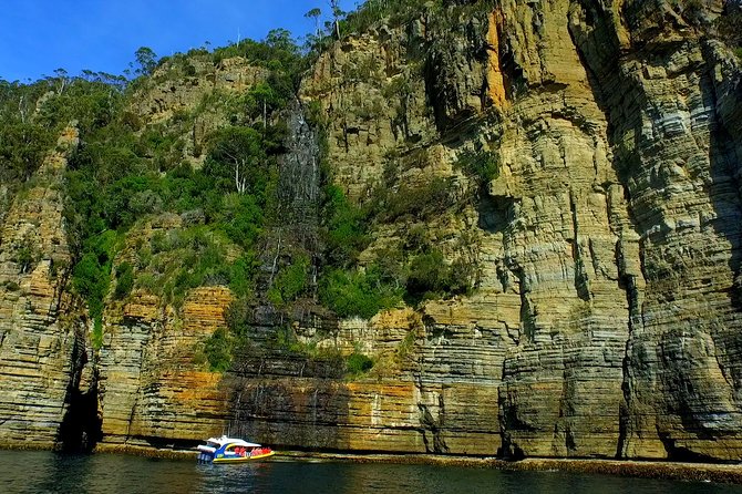 Tasman Island Cruises and Port Arthur Historic Site Day Tour from Hobart - Guides on the day: the local personality effect