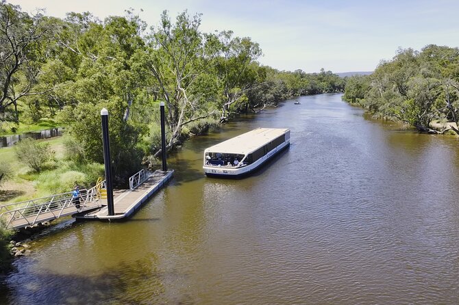 Taste of the Valley Cruise from Perth - Onboard cruising: lunch, tastings, and live entertainment