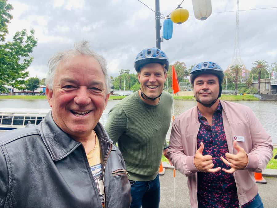 The Famous Melbourne City Bike Tour - Riding the Yarra River: where the city looks different from the road