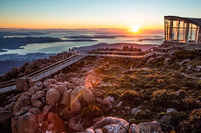 The Hobart Local - Private, luxury half-day tour - Breweries and distilleries: seeing craft culture without losing time