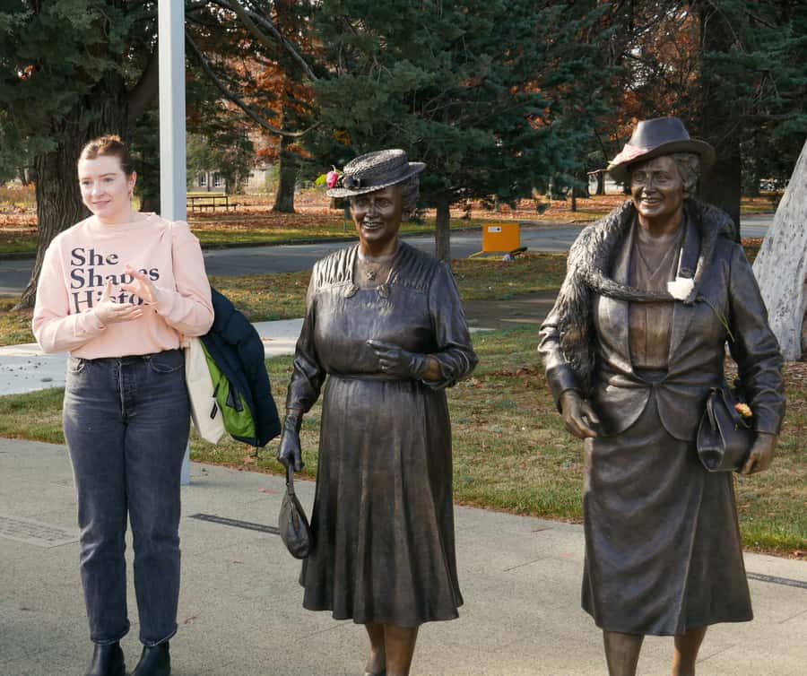 The Women Behind Canberra: Inspiring Tour with Local Guide - Political Power Close Up: Key Decisions and Constitution Stories
