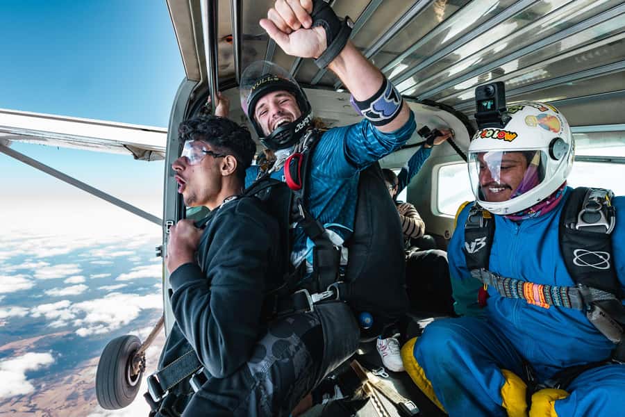 Torquay: Skydive over The Great Ocean Road - opt Melb pickup - Great Ocean Road views from above Torquay
