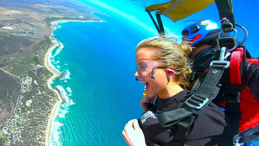 Torquay: Skydive over The Great Ocean Road - opt Melb pickup - Price and value: what $268 includes that most packages skip