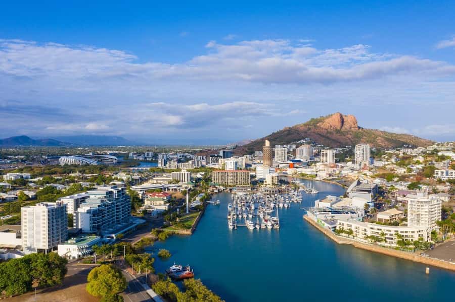 Townsville: Guided City Tour with Castle Hill Lookout - Townsville in three acts: murals, lookout, and coast