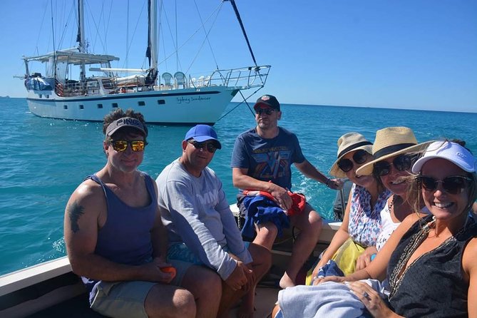 Transfer from Whitsunday Coast Airport One way - Getting dropped at your door: why it changes the whole arrival day
