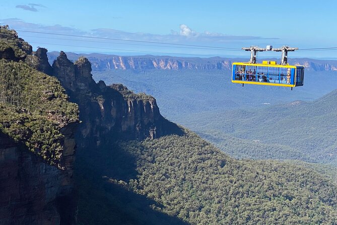 Ultimate Blue Mountains Private Tour with Scenic World and Wildlife Park - Katoomba Falls: A Short Bushwalk Through Temperate Rainforest